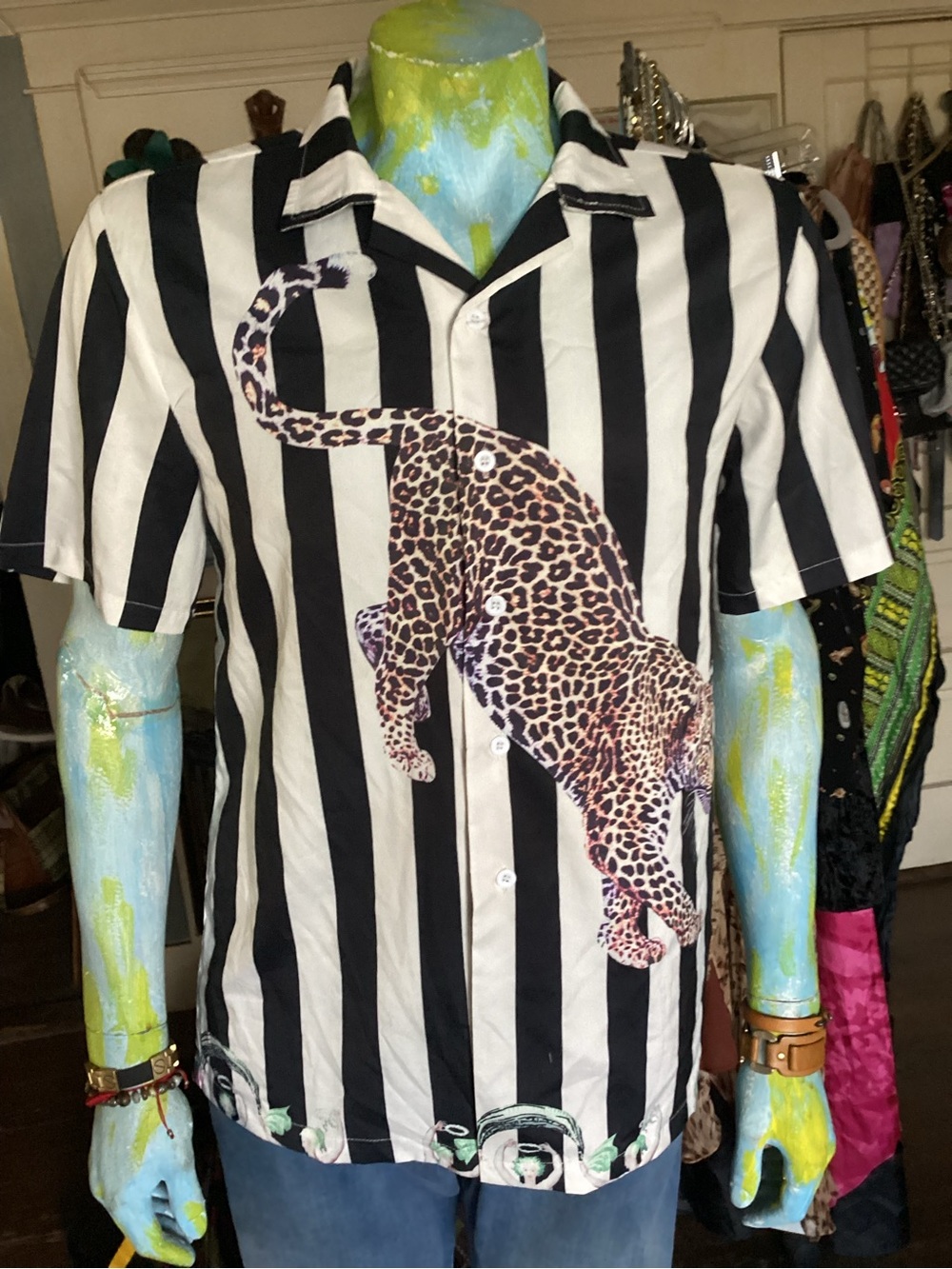 UOMOZ animal shirt